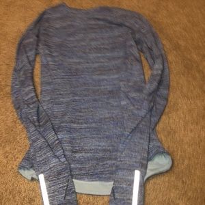 long sleeve lulu shirt